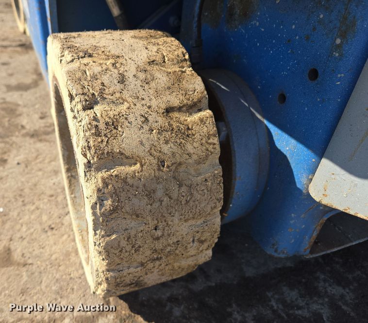 image for item EQ6586 1999 Genie GS-1930 scissor lift