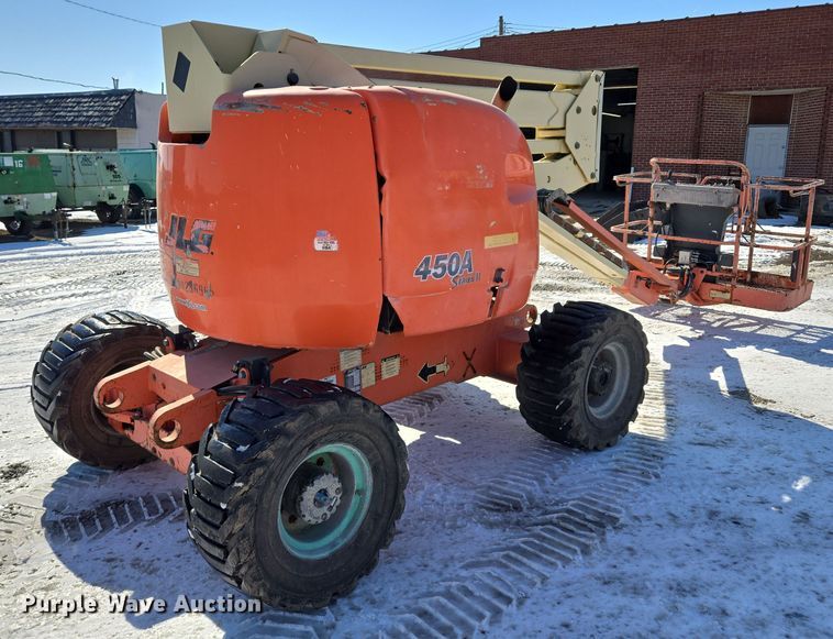 image for item EQ6587 2003 JLG 450A boom lift