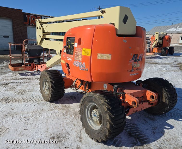 image for item EQ6587 2003 JLG 450A boom lift