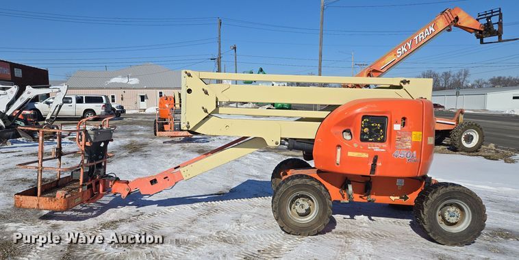 image for item EQ6587 2003 JLG 450A boom lift