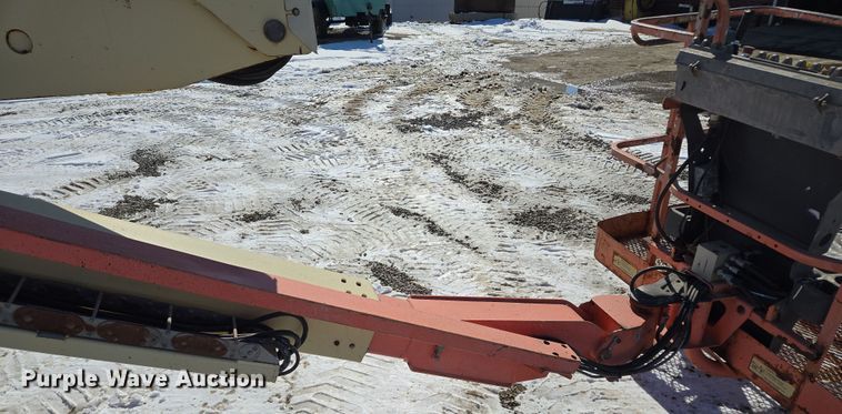 image for item EQ6587 2003 JLG 450A boom lift