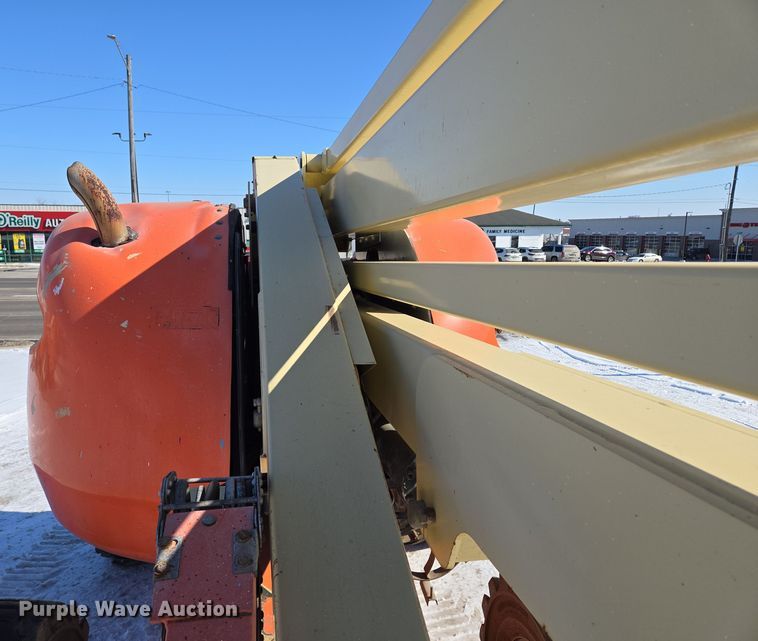 image for item EQ6587 2003 JLG 450A boom lift