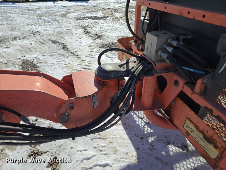 image for item EQ6587 2003 JLG 450A boom lift
