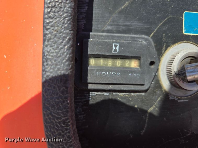 image for item EQ6587 2003 JLG 450A boom lift