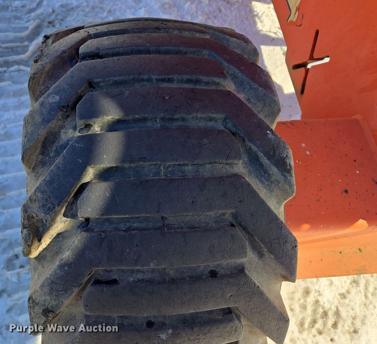 image for item EQ6587 2003 JLG 450A boom lift