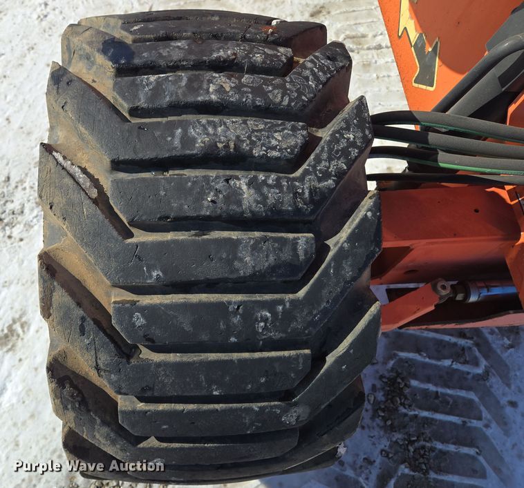 image for item EQ6587 2003 JLG 450A boom lift