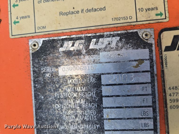 image for item EQ6587 2003 JLG 450A boom lift