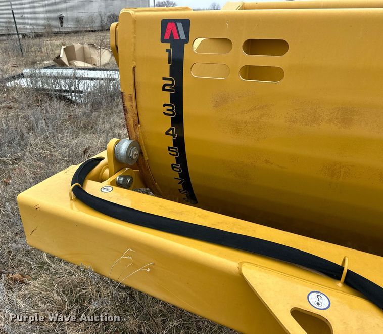 image for item ER4935 2021 Ashland 50CS scraper