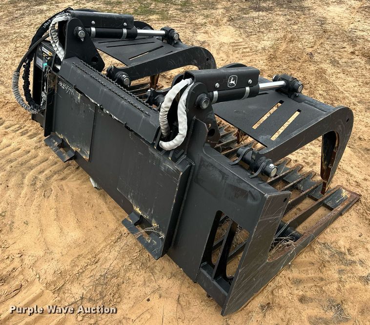image for item ER4936 John Deere GR72B skid steer rock grapple bucket