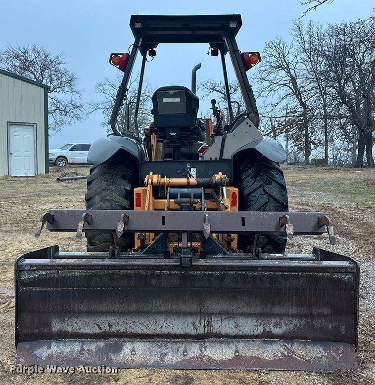 image for item ER4988 2006 Case 570MXT  landscape tractor