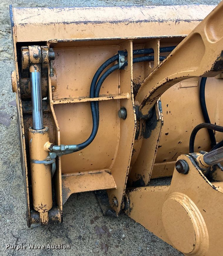 image for item ER4988 2006 Case 570MXT  landscape tractor