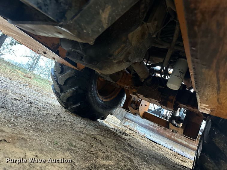 image for item ER4988 2006 Case 570MXT  landscape tractor