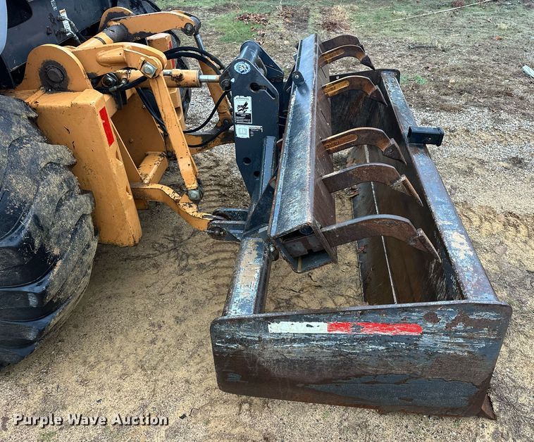 image for item ER4988 2006 Case 570MXT  landscape tractor