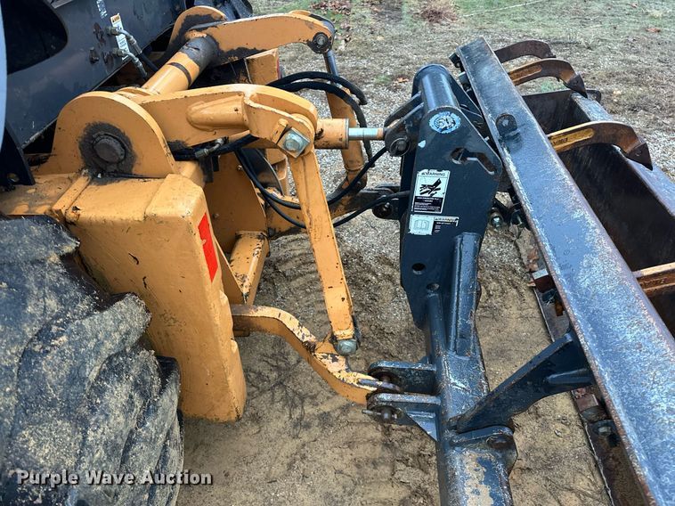 image for item ER4988 2006 Case 570MXT  landscape tractor