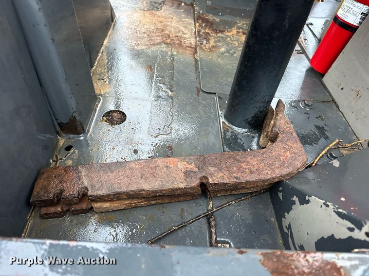 image for item ER4988 2006 Case 570MXT  landscape tractor