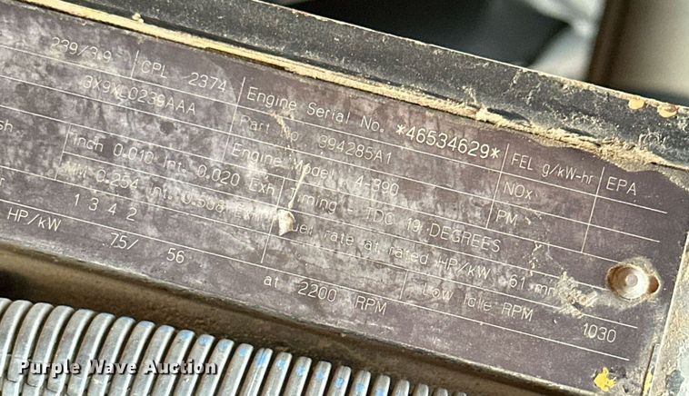 image for item ER4988 2006 Case 570MXT  landscape tractor