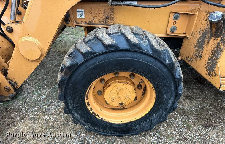 image for item ER4988 2006 Case 570MXT  landscape tractor