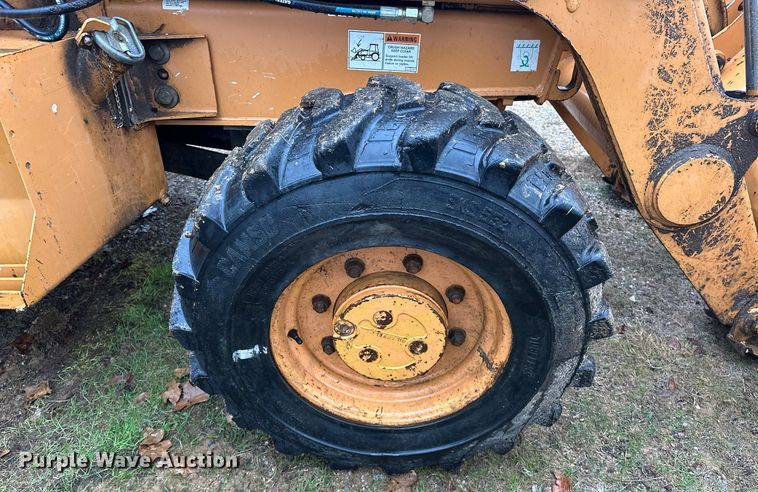 image for item ER4988 2006 Case 570MXT  landscape tractor