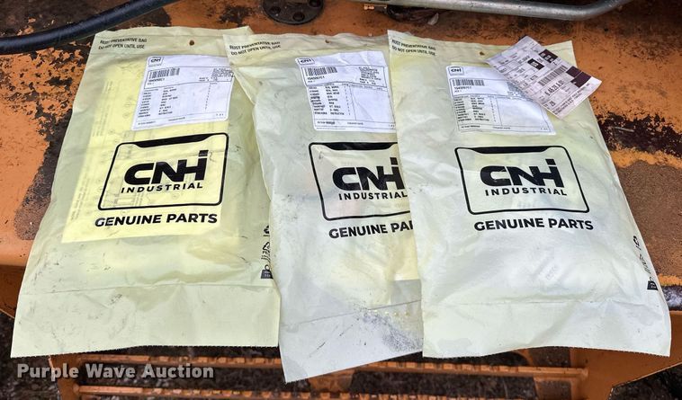 image for item ER4988 2006 Case 570MXT  landscape tractor