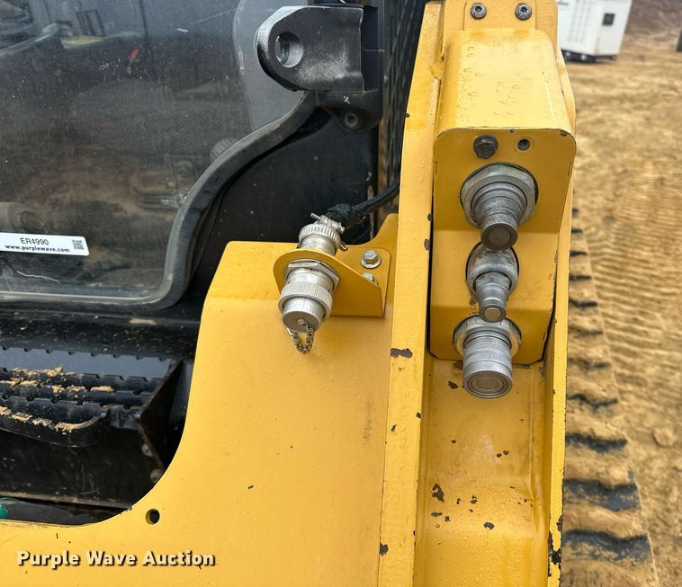 image for item ER4990 2017 Caterpillar 259D tracked skid steer loader