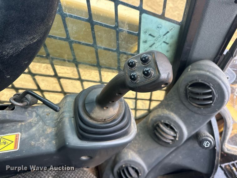 image for item ER4990 2017 Caterpillar 259D tracked skid steer loader