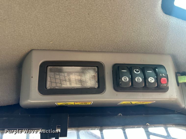 image for item ER4990 2017 Caterpillar 259D tracked skid steer loader