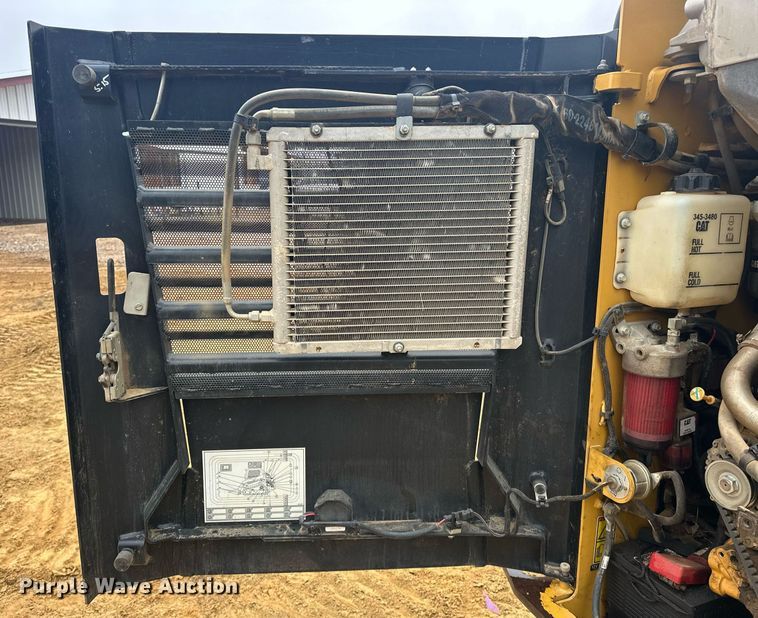 image for item ER4990 2017 Caterpillar 259D tracked skid steer loader