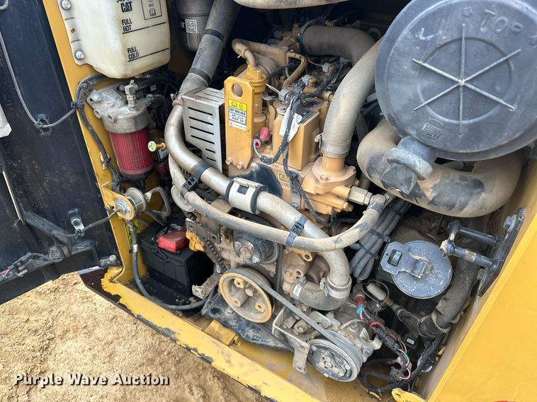 image for item ER4990 2017 Caterpillar 259D tracked skid steer loader