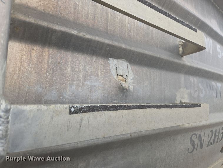 image for item ER5130 2002 International 2574 dump truck