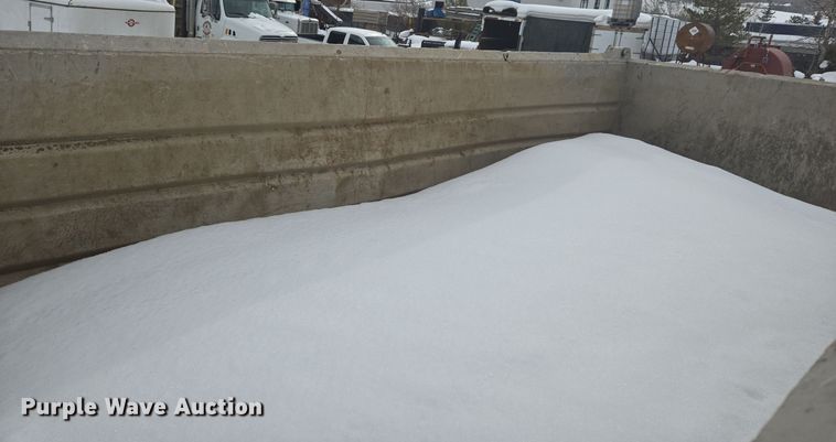 image for item ER5130 2002 International 2574 dump truck