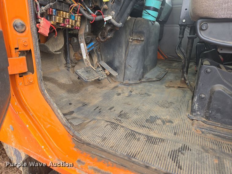 image for item ER5130 2002 International 2574 dump truck