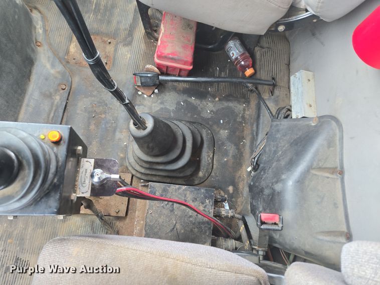 image for item ER5130 2002 International 2574 dump truck