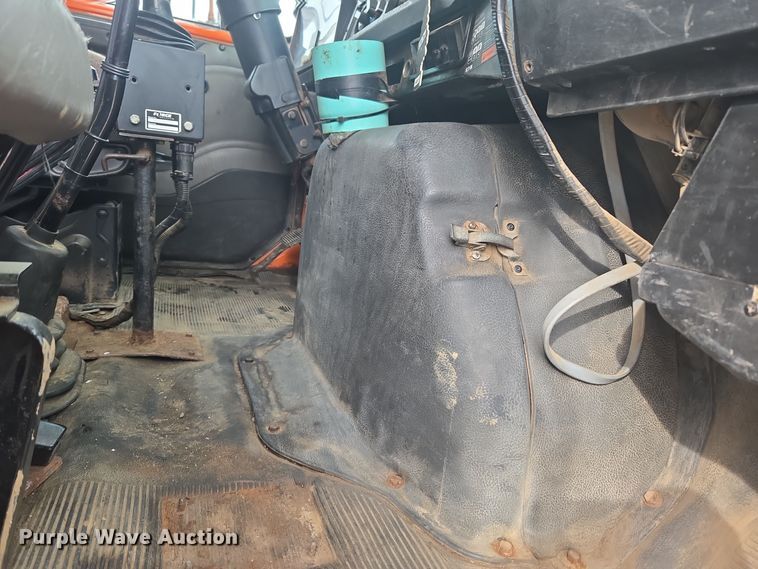 image for item ER5130 2002 International 2574 dump truck