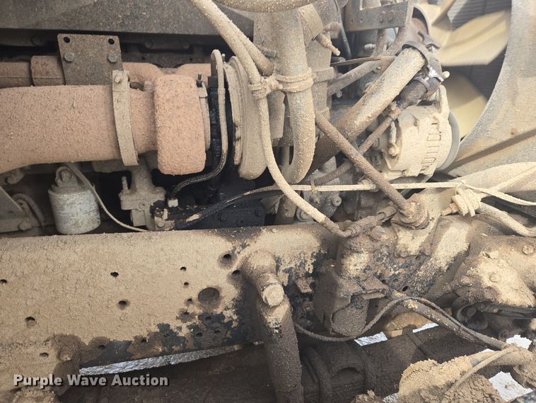 image for item ER5130 2002 International 2574 dump truck