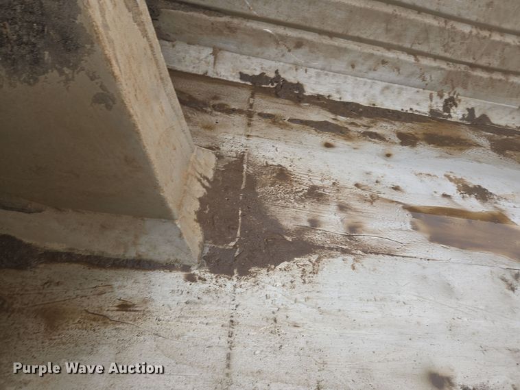 image for item ER5132 2002 International 2574 dump truck