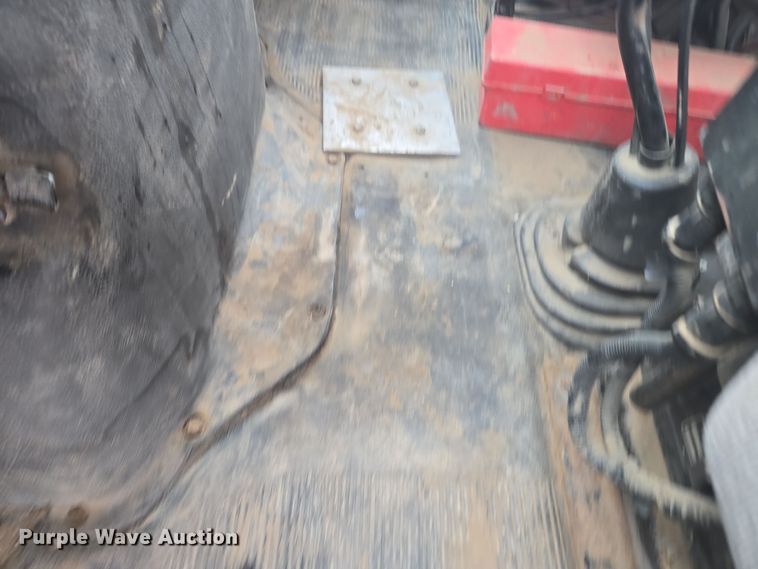 image for item ER5132 2002 International 2574 dump truck