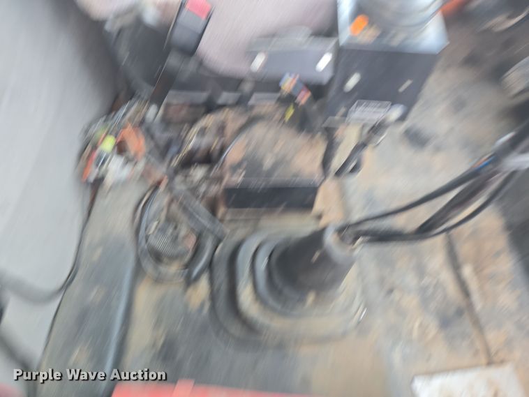 image for item ER5132 2002 International 2574 dump truck