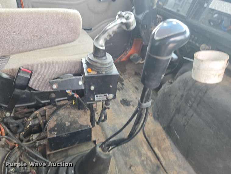 image for item ER5132 2002 International 2574 dump truck