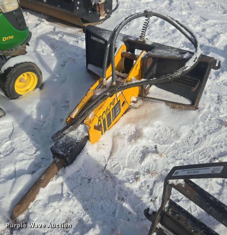 image for item ER5136 TRX HB750 skid steer breaker