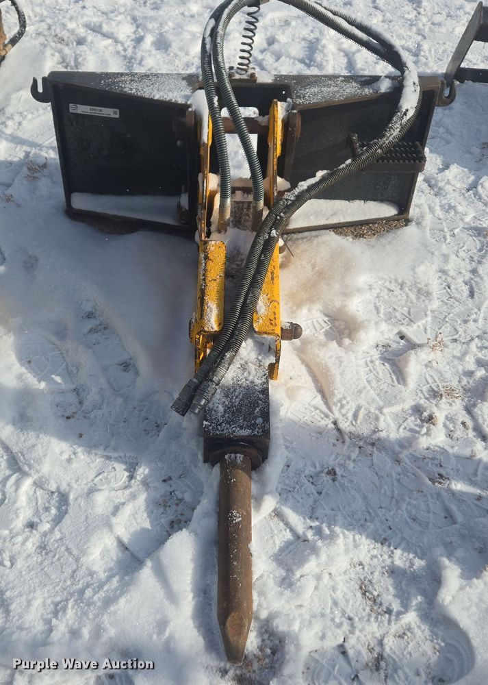 image for item ER5136 TRX HB750 skid steer breaker