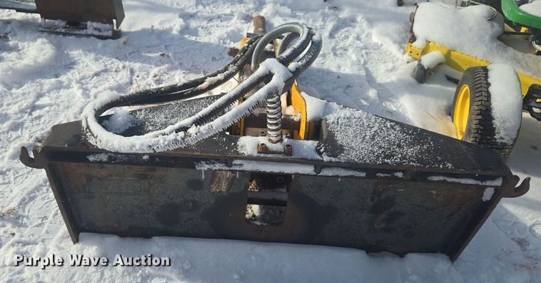 image for item ER5136 TRX HB750 skid steer breaker