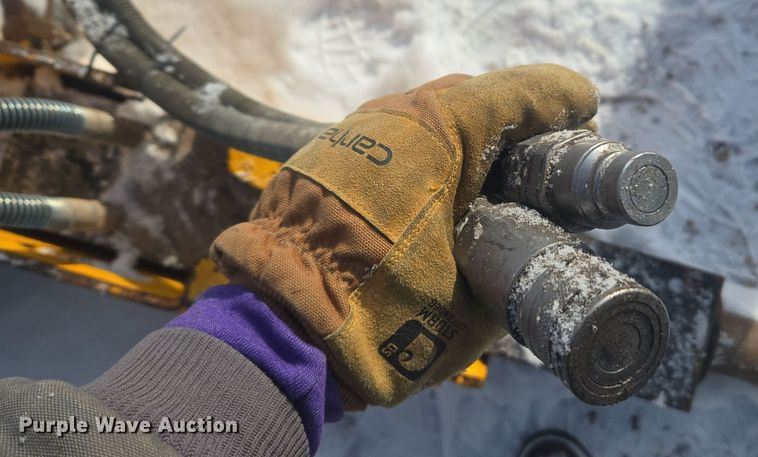 image for item ER5136 TRX HB750 skid steer breaker