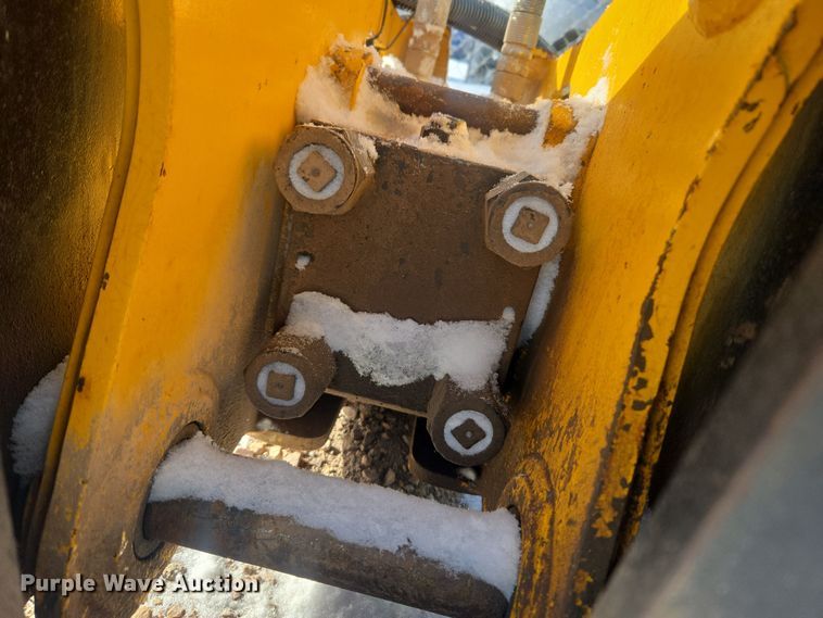 image for item ER5136 TRX HB750 skid steer breaker