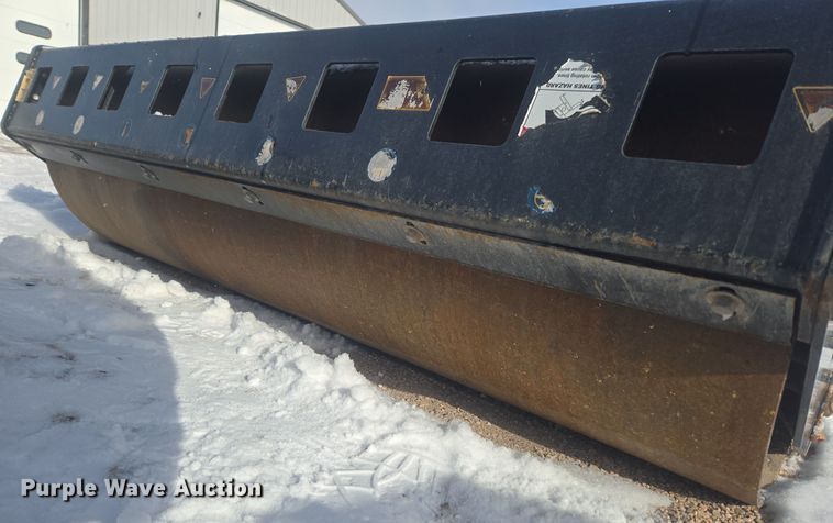 image for item ER5137 Mower King SSVR72 skid steer roller