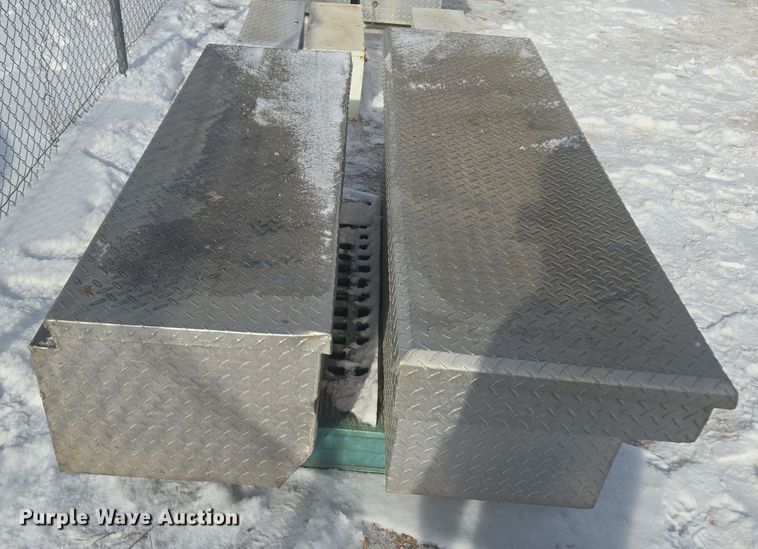 image for item ER5138 (7) toolboxes