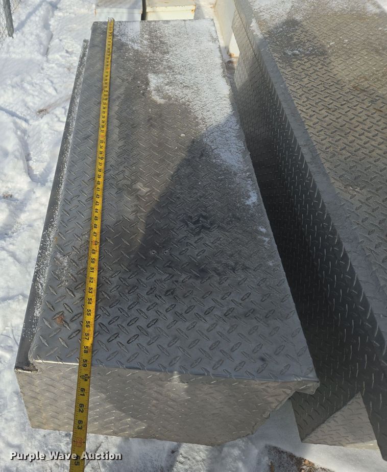 image for item ER5138 (7) toolboxes