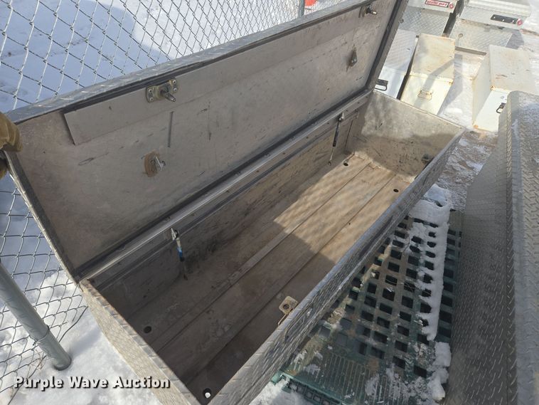 image for item ER5138 (7) toolboxes