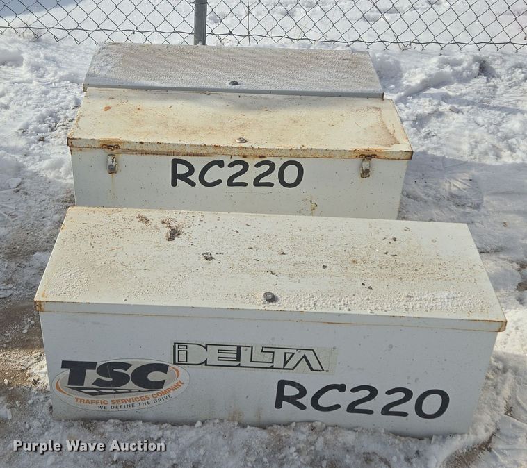 image for item ER5138 (7) toolboxes