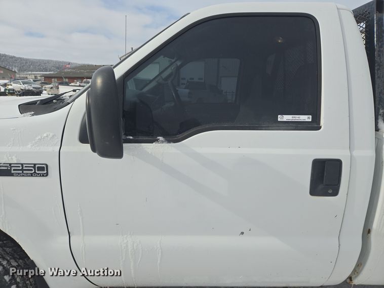 image for item ER5142 2001 Ford F250 Super Duty SuperCab pickup truck