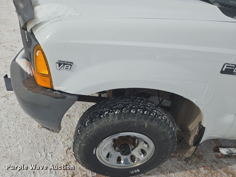 image for item ER5142 2001 Ford F250 Super Duty SuperCab pickup truck